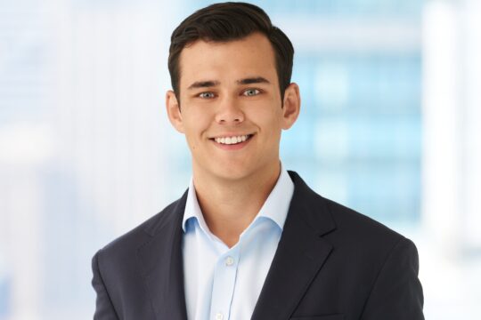 Corporate Headshot – Executive Portrait Corporate Headshot – Executive Portrait