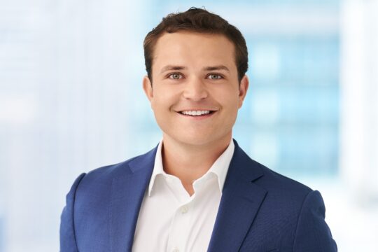 Corporate Headshot – Executive Portrait Corporate Headshot – Executive Portrait