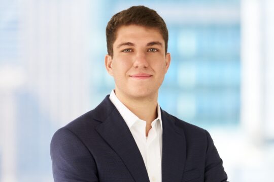 Corporate Headshot – Executive Portrait Corporate Headshot – Executive Portrait
